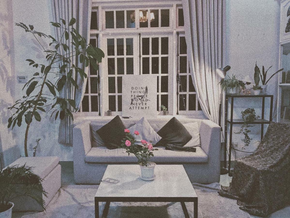 دالات The Balcony Bnb المظهر الخارجي الصورة